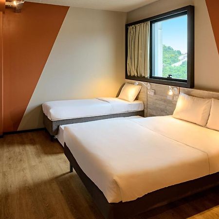 Ibis Budget Balneario Camboriu Exterior photo